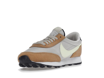 Nike Daybreak Praline Volt (Women's)