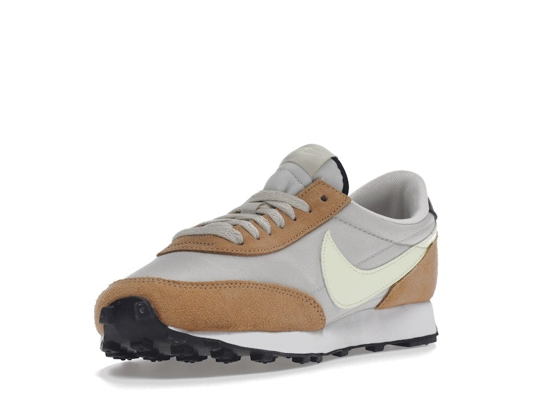 Nike Daybreak Praline Volt (Women's)