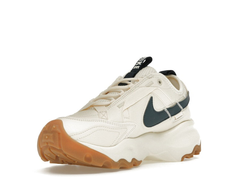 Nike TC 7900 Pale Ivory Gum Light Brown Armory Navy (Women's)