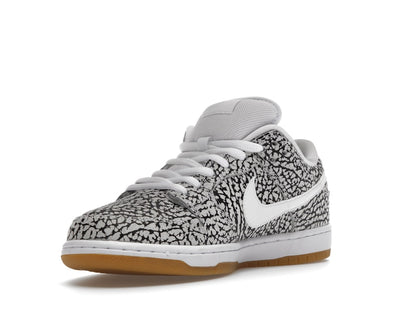 Nike SB Dunk Low Road