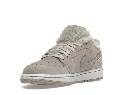 Jordan 1 Low SE Sherpa Fleece (Women's)