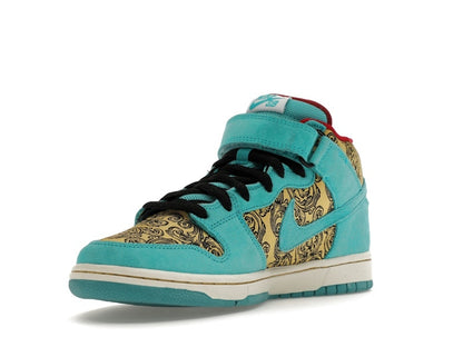 Nike SB Dunk Mid Premium Peacock