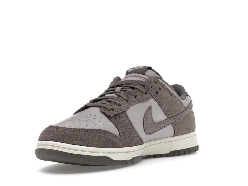Nike Dunk Low SE Platinum Violet Cave Stone