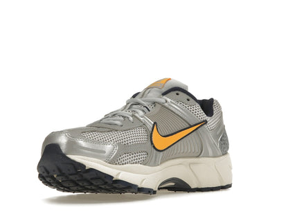 Nike Zoom Vomero 5 Pure Platinum Laser Orange