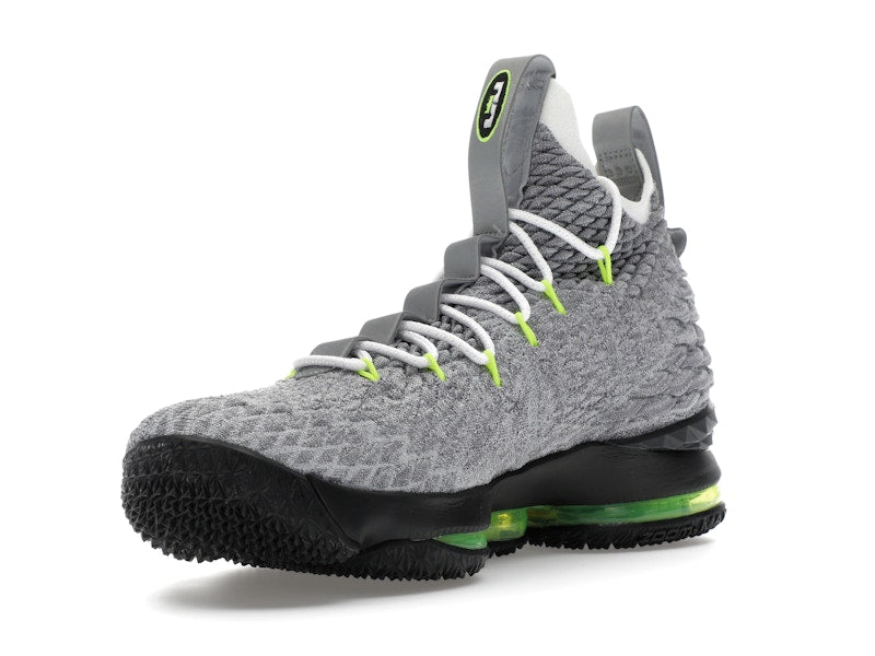 Nike LeBron 15 Air Max 95