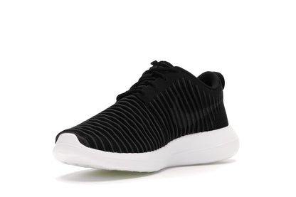 Nike Roshe Two Flyknit Black/Dark Grey-White-Volt