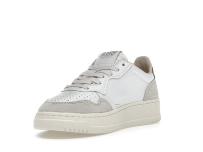 Autry Medalist Leather Low White Covert Green Beige (Women's)