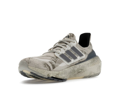 adidas Ultra Boost Light Worn-Out