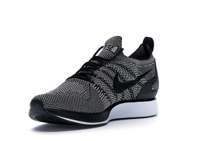 Nike Mariah Flyknit Racer Pale Grey Solar Red