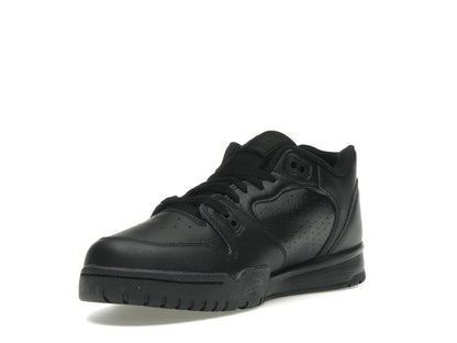 Nike Cross Trainer Low Triple Black