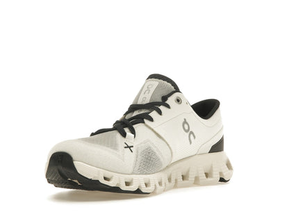On Running Cloud X 3 White Black (Women's)