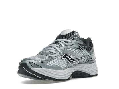 Saucony ProGrid Omni 9 Microchip