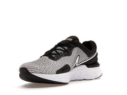 Nike React Miler 3 Black Metallic Silver