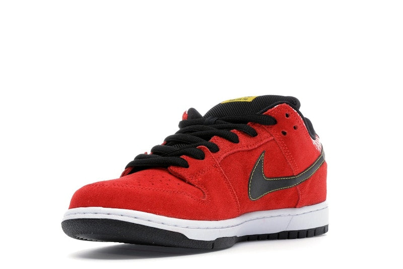 Nike SB Dunk Low Red Firecracker