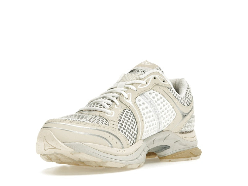 Saucony ProGrid Triumph 4 Highsnobiety Cream