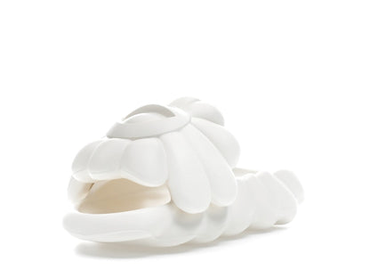 Takashi Murakami Ohana Full-Bloom Slide Star White