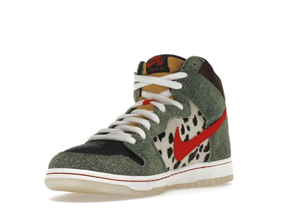 Nike SB Dunk High Dog Walker
