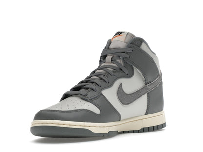 Nike Dunk High Vintage Light Bone Grey