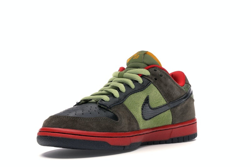 Nike SB Dunk Low Asparagus