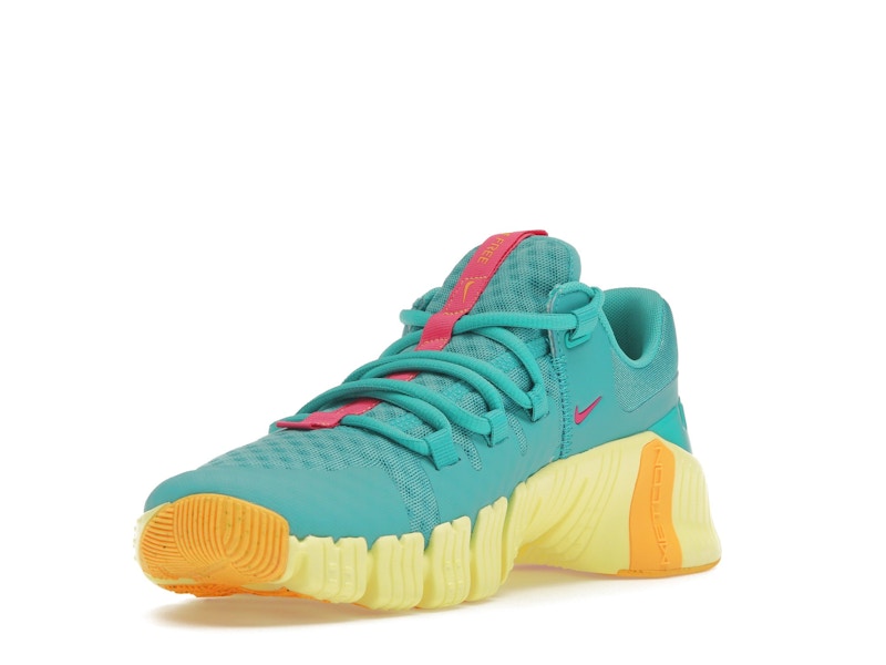 Nike Free Metcon 5 Dusty Cactus Fierce Pink