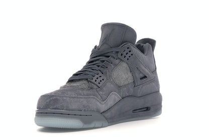 Jordan 4 Retro Kaws