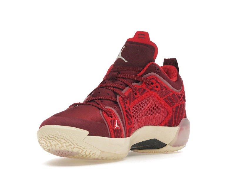Jordan 37 Low Lift Up (Women's)