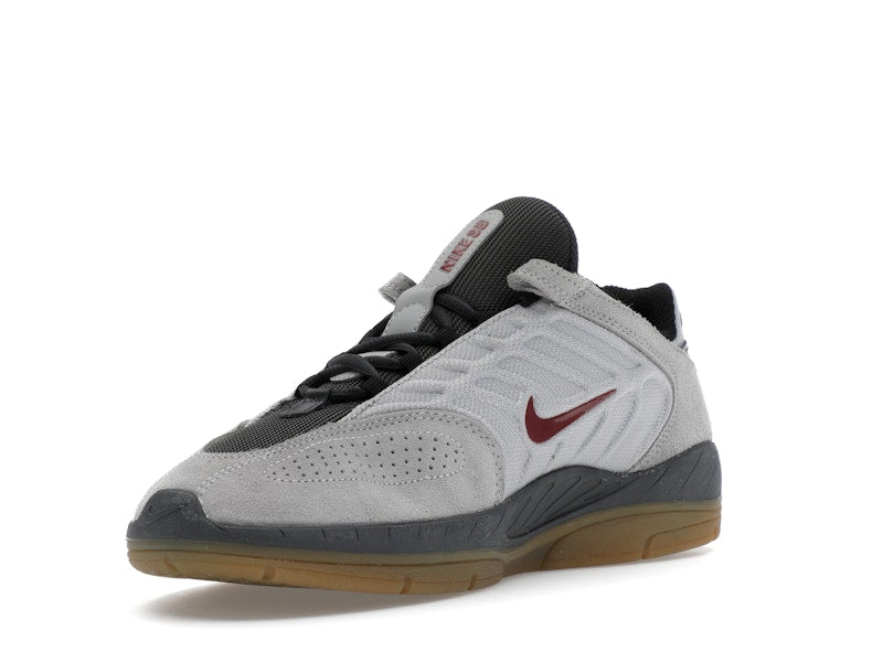 Nike SB Vertebrae Light Smoke Grey Dark Smoke Grey Black Dark Team Red