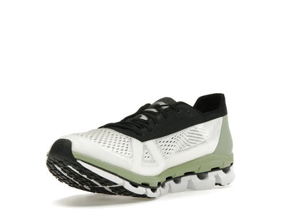 On Running Cloudboom White Black