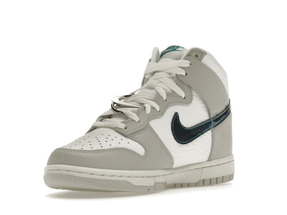 Nike Dunk High FLS (Women's)
