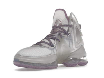 Nike LeBron 19 Strive For Greatness