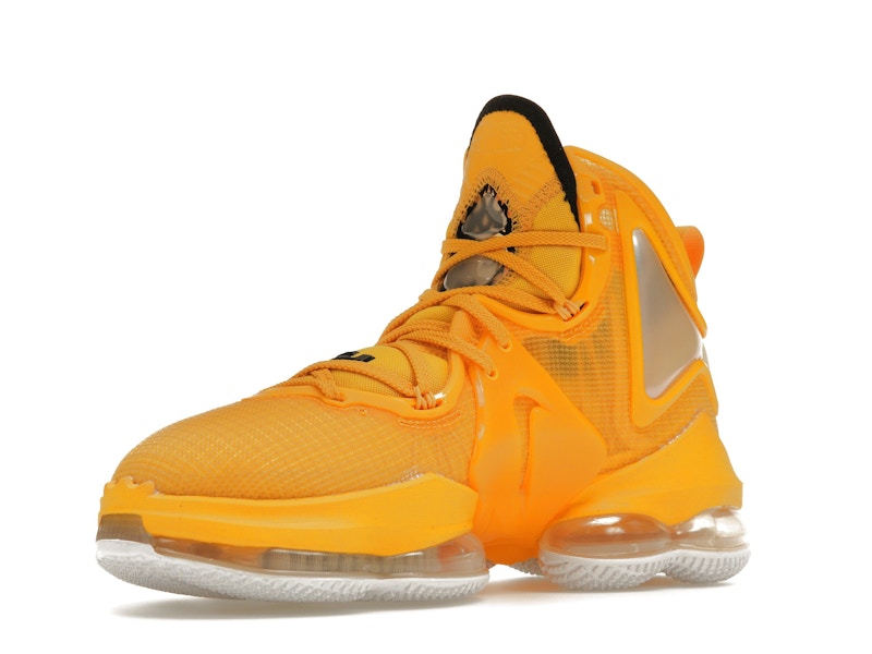 Nike LeBron 19 Hard Hat