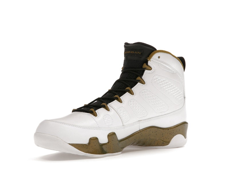 Jordan 9 Retro Statue