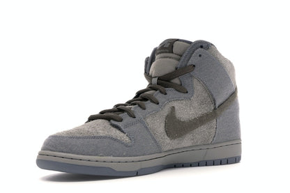 Nike SB Dunk High Tauntaun