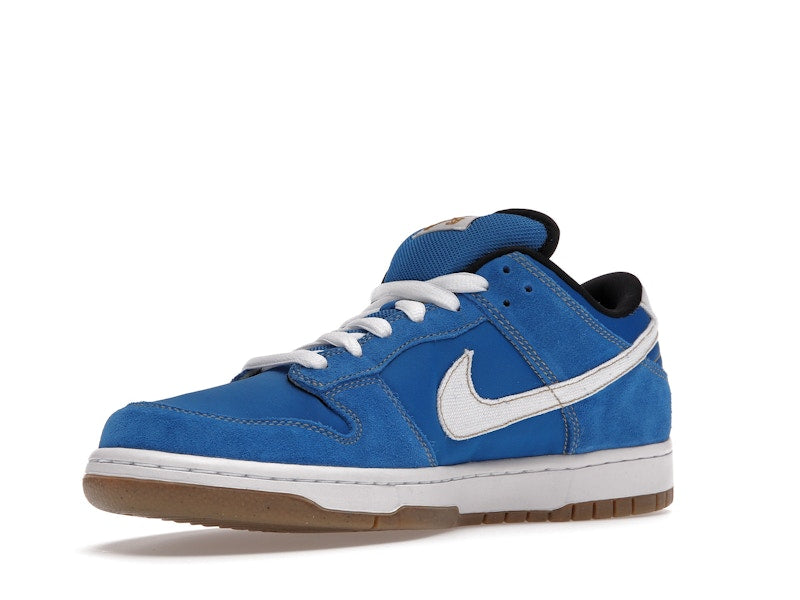 Nike SB Dunk Low Street Fighter Chun Li