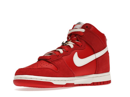 Nike Dunk High First Use Red