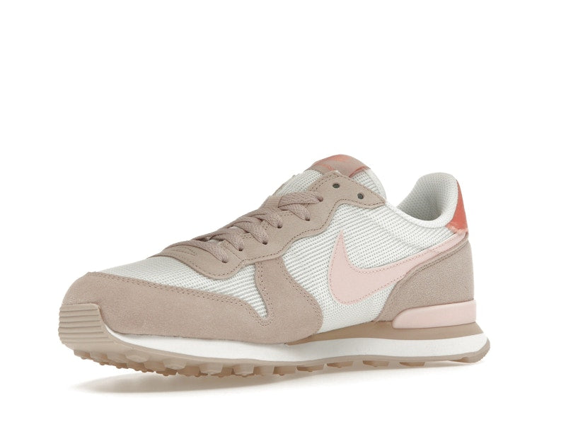 Nike Internationalist Summit White Light Madder Root (Women's)
