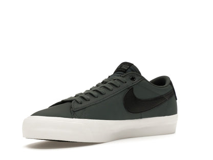 Nike SB Zoom Blazer Low Pro GT Vintage Green