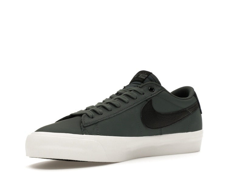 Nike SB Zoom Blazer Low Pro GT Vintage Green