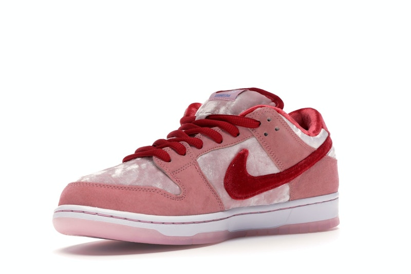 Nike SB Dunk Low StrangeLove Skateboards