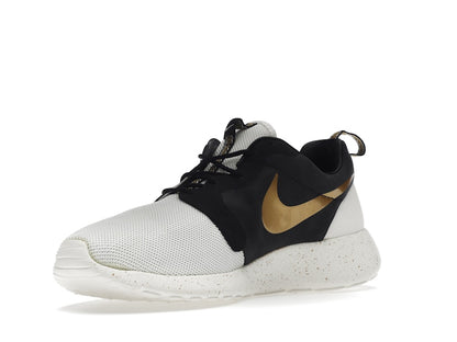 Nike Roshe Run Gold Trophy