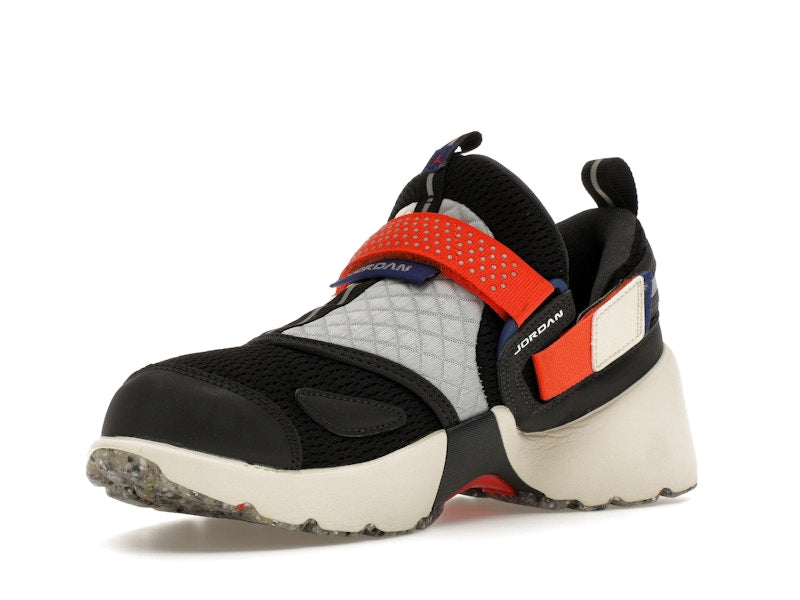 Jordan Trunner LX Rare Air (Women's)