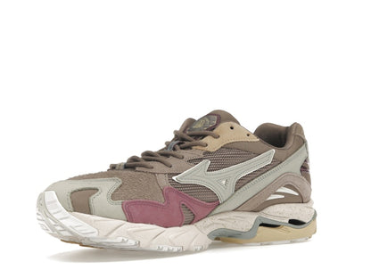 Mizuno Wave Rider 10 Footpatrol Rust