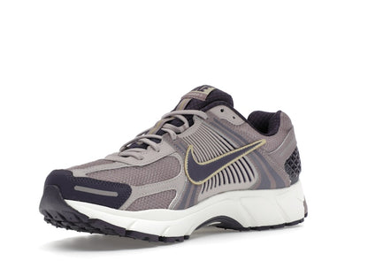 Nike Zoom Vomero 5 Platinum Violet