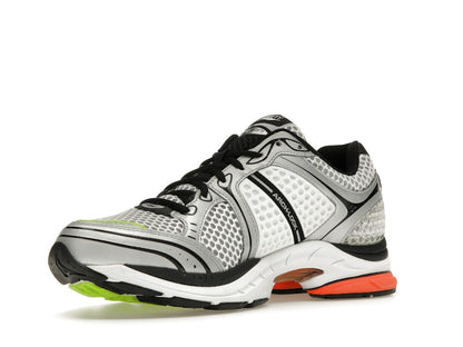 Saucony ProGrid Triumph 4 Highsnobiety Silver