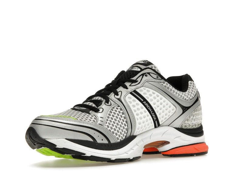 Saucony ProGrid Triumph 4 Highsnobiety Silver
