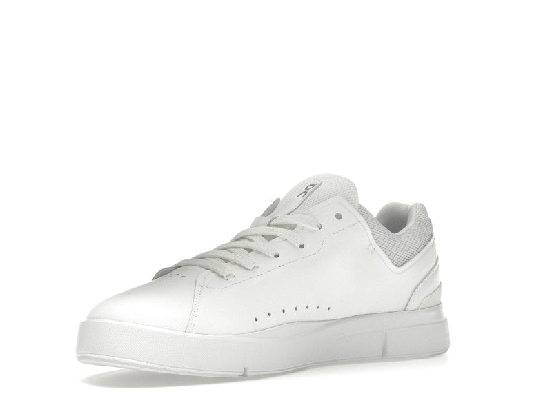 On The Roger Advantage All White (Women's)