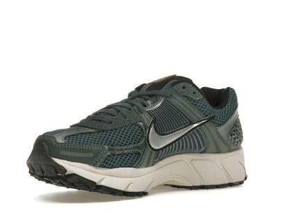 Nike Zoom Vomero 5 Vintage Green Light Orewood Brown Hemp Chrome (Women's)