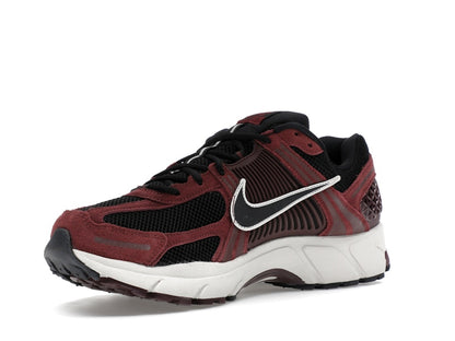 Nike Zoom Vomero 5 Dark Team Red