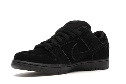 Nike SB Dunk Low Blackout