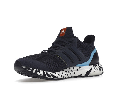 adidas Ultra Boost 5.0 DNA Navy Black White Patterned Midsole